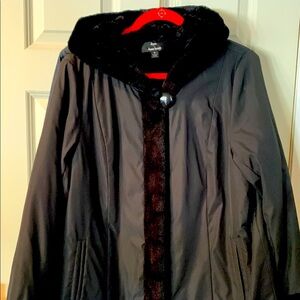 Lovely Dennis basso fully lined with hood. Black. Size M